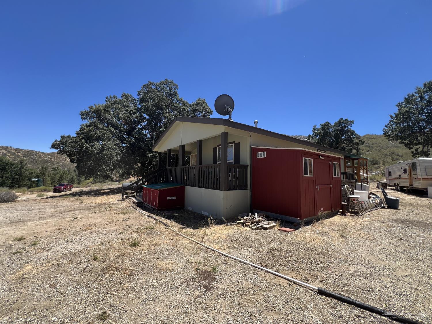 16465 Blackburn Canyon Road Tehachapi, CA 93561 - Photo 24 of 31 Gallery Image 24