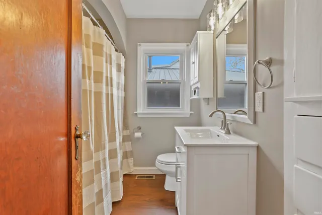 $175,000 | 404 Wedeking Avenue, Evansville, IN 47711