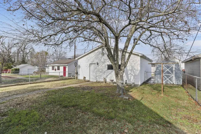 $175,000 | 404 Wedeking Avenue, Evansville, IN 47711