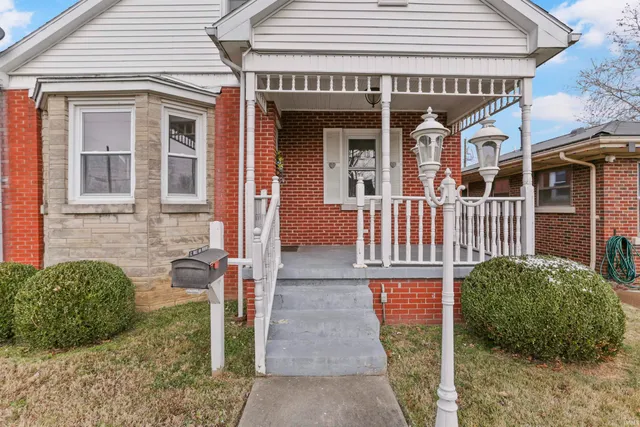 $175,000 | 404 Wedeking Avenue, Evansville, IN 47711