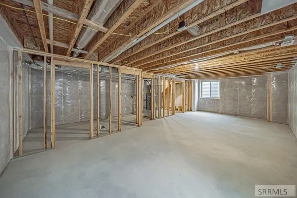 $2,350 | 2078 47th Street, Ammon, ID 83401