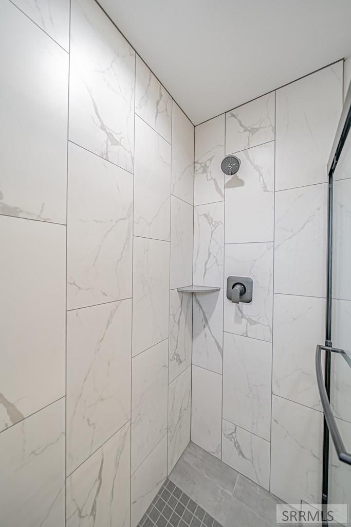 2078 47th Street Ammon, ID 83401 - Photo 19 of 28