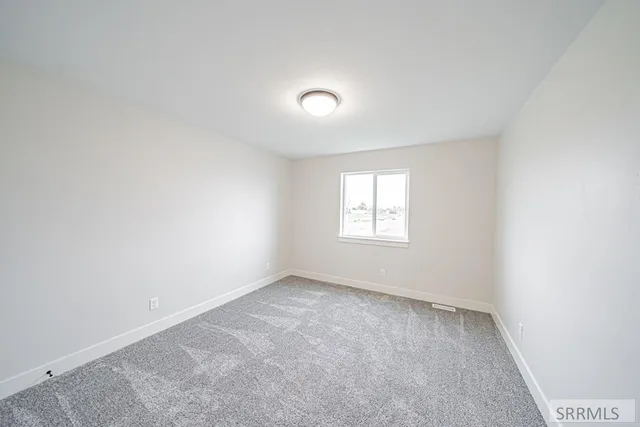 $2,350 | 2078 47th Street, Ammon, ID 83401