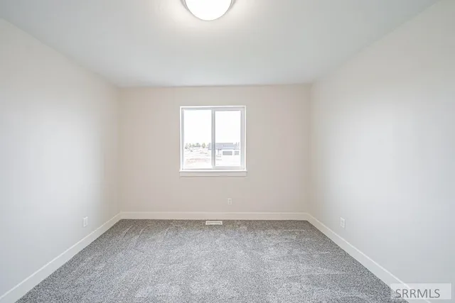 $2,350 | 2078 47th Street, Ammon, ID 83401