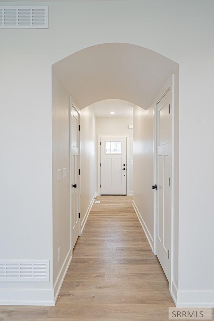 2078 47th Street Ammon, ID 83401 - Photo 3 of 28