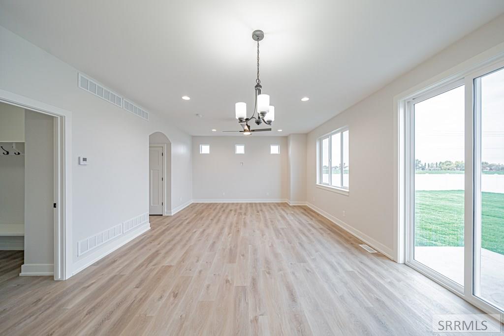 2078 47th Street Ammon, ID 83401 - Photo 6 of 28