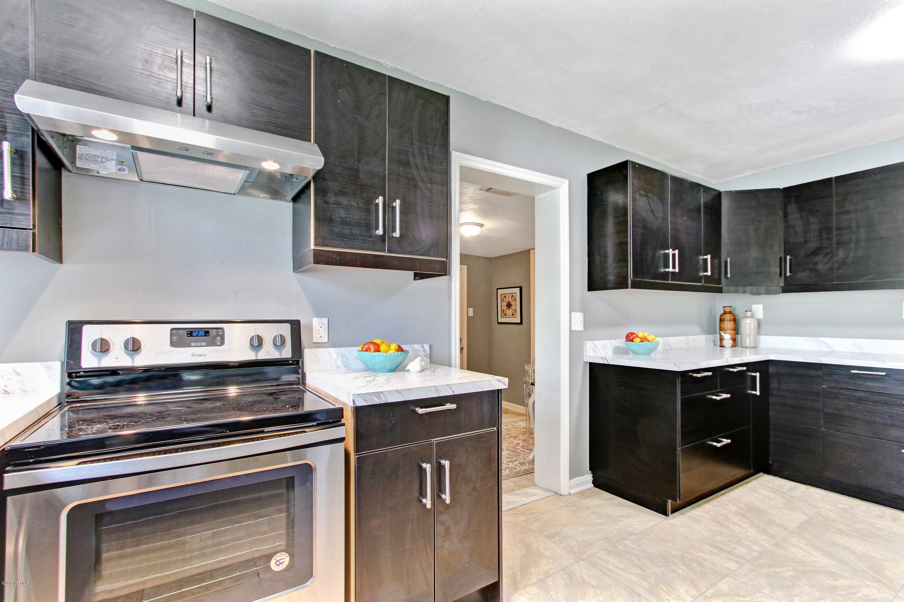 1735 Griflet Road Jacksonville, FL 32211 - Photo 16 of 34 Rave Home Staging Jacksonville (19)
