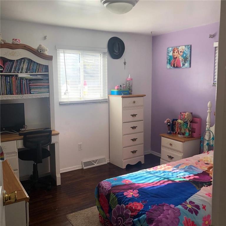 601 Burchfield Road Allison Park, PA 15101 - Photo 15 of 24 Second bedroom