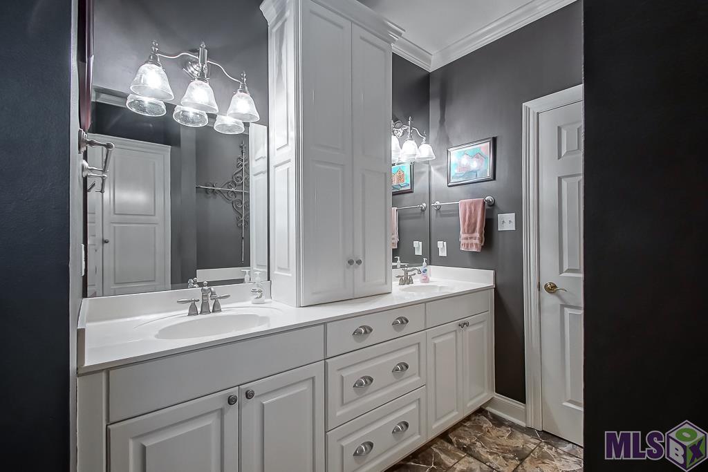 331 Pecan Avenue New Roads, LA 70760 - Photo 12 of 26 Master Bathroom