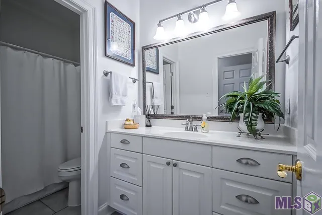 $375,000 | 331 Pecan Avenue, New Roads, LA 70760