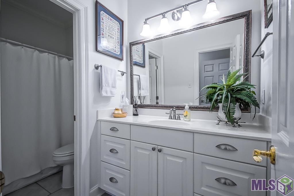 331 Pecan Avenue New Roads, LA 70760 - Photo 16 of 26 Bathroom 2