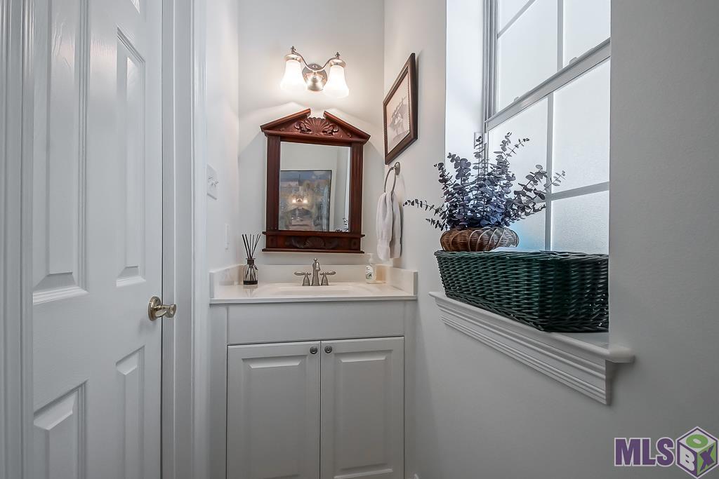 331 Pecan Avenue New Roads, LA 70760 - Photo 18 of 26 Half Bathroom
