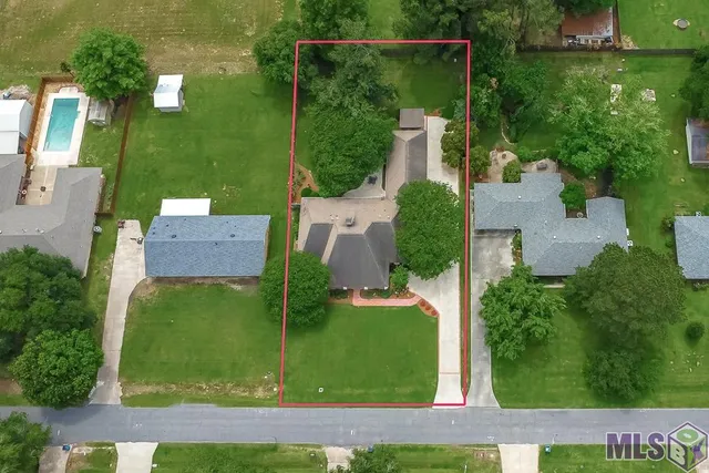 $375,000 | 331 Pecan Avenue, New Roads, LA 70760