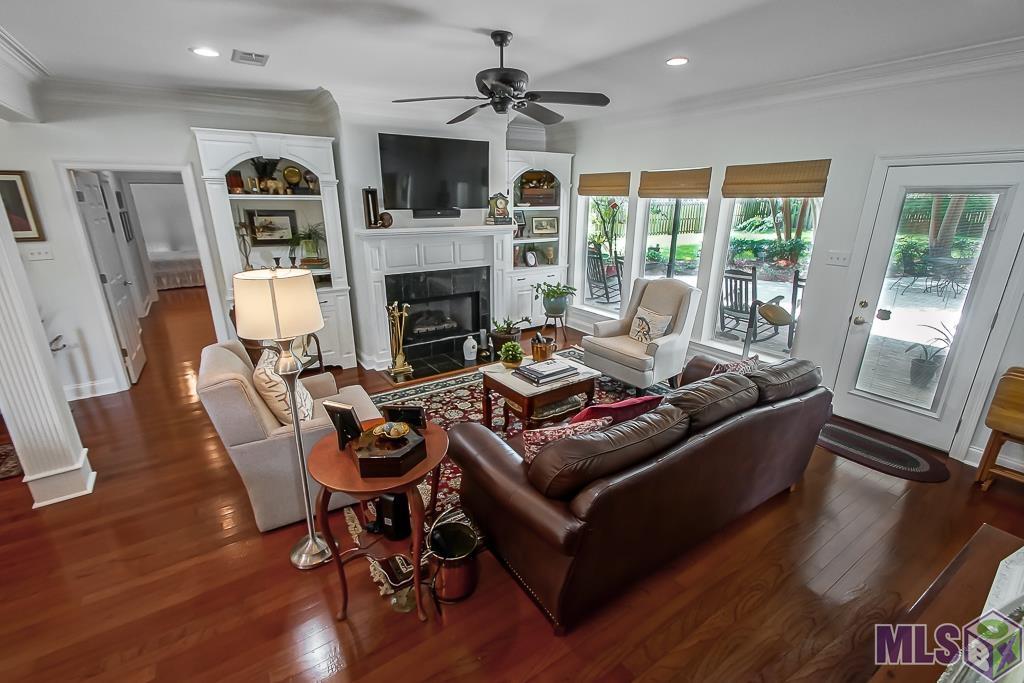 331 Pecan Avenue New Roads, LA 70760 - Photo 3 of 26 Living Room
