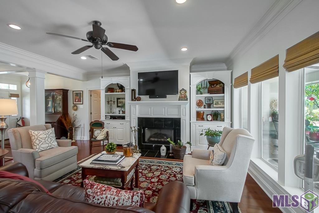331 Pecan Avenue New Roads, LA 70760 - Photo 4 of 26 Living Room - View 2