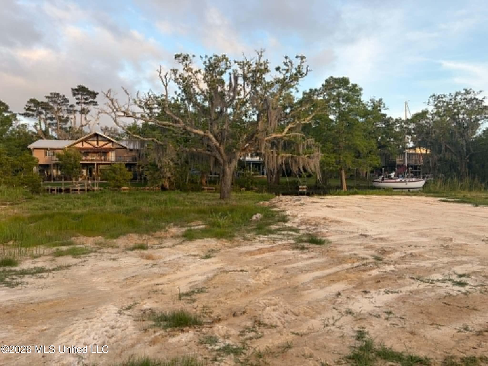 4301 Riverside Drive Pearlington, MS 39572 - Photo 3 of 10 219b7a0c-70b7-4788-87eb-d6def69993d7
