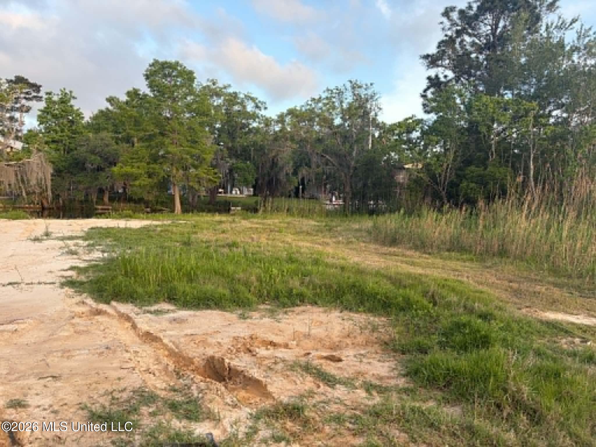 4301 Riverside Drive Pearlington, MS 39572 - Photo 4 of 10 0af652a6-567d-4a08-9e03-20b58b989530