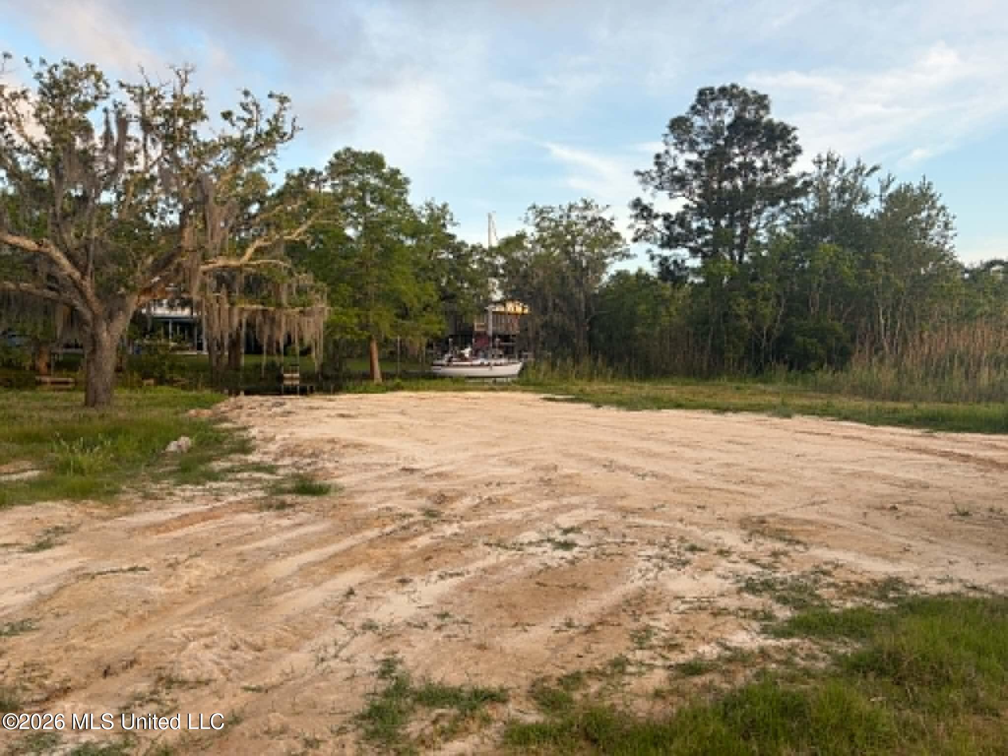 4301 Riverside Drive Pearlington, MS 39572 - Photo 7 of 10 9c4cad3b-1efc-46ab-9cb5-3a245a75aad9