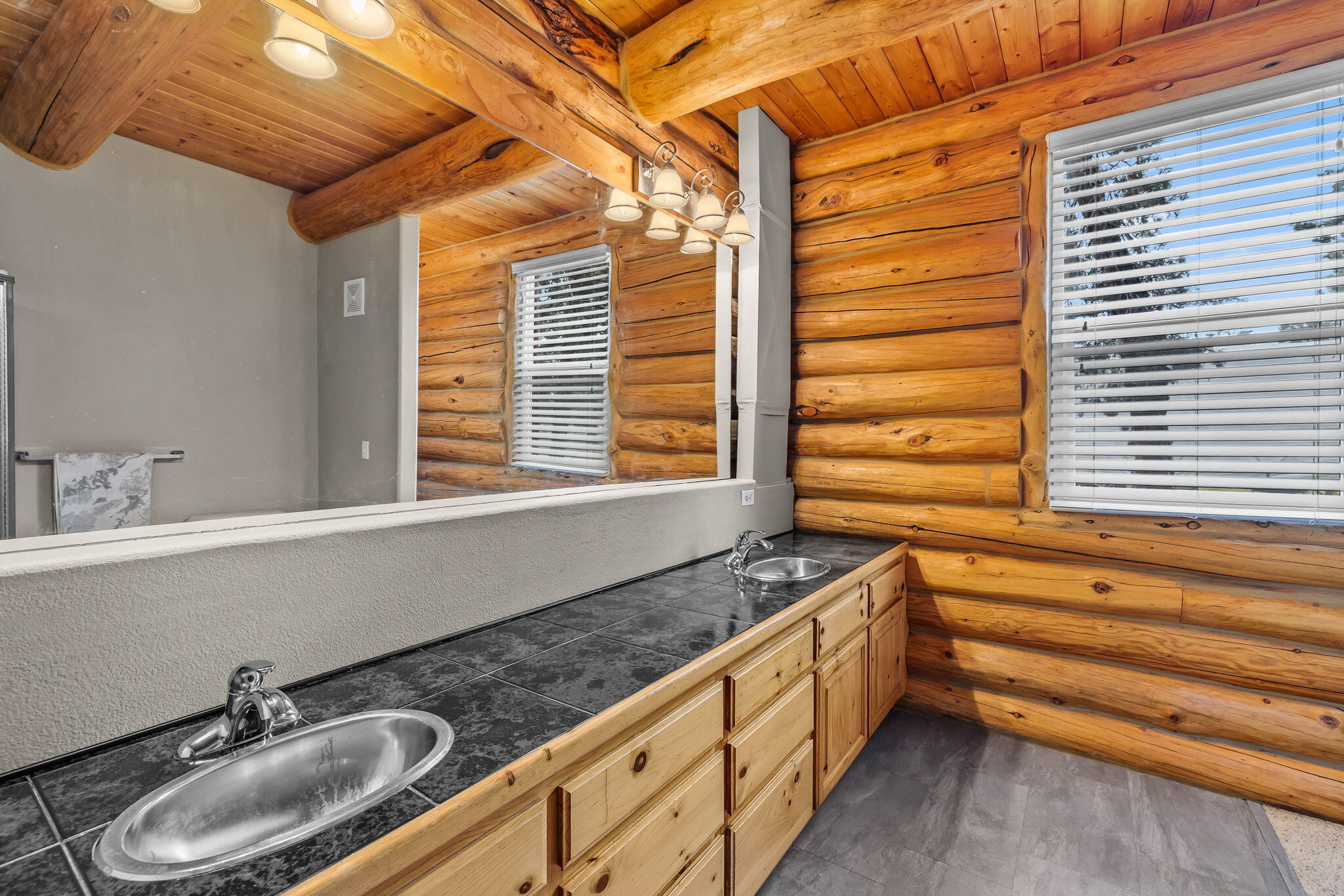 7423 Southwest Sand Ridge Road Terrebonne, OR 97760 - Photo 16 of 39