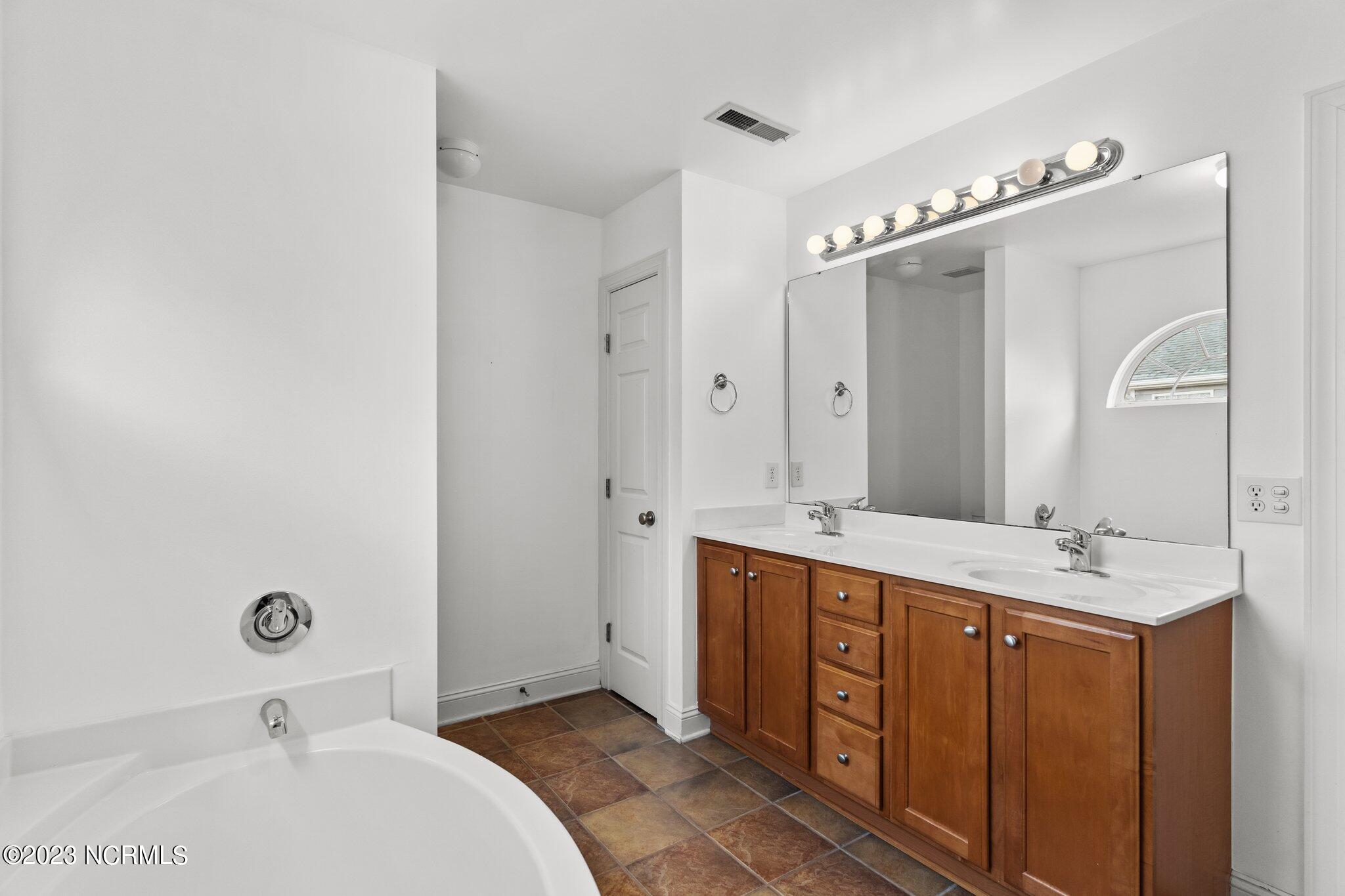 4113 Rounding Bend Lane Wilmington, NC 28412 - Photo 38 of 46 37