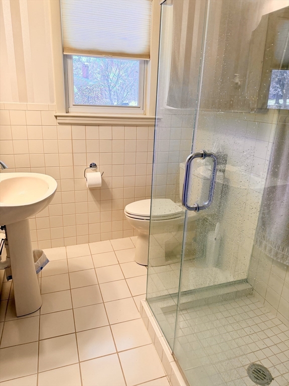 12 Barbara Road Canton, MA 02021 - Photo 9 of 35