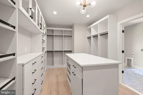 $3,549,950 | 6329 Halsey Road, McLean, VA 22101