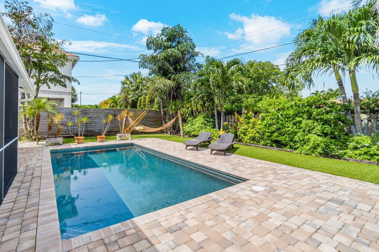 2845 Southwest 4th Street Boynton Beach, FL 33435 - Photo 14 of 17 022-2845Southwest4thStreet-BoyntonBeach-