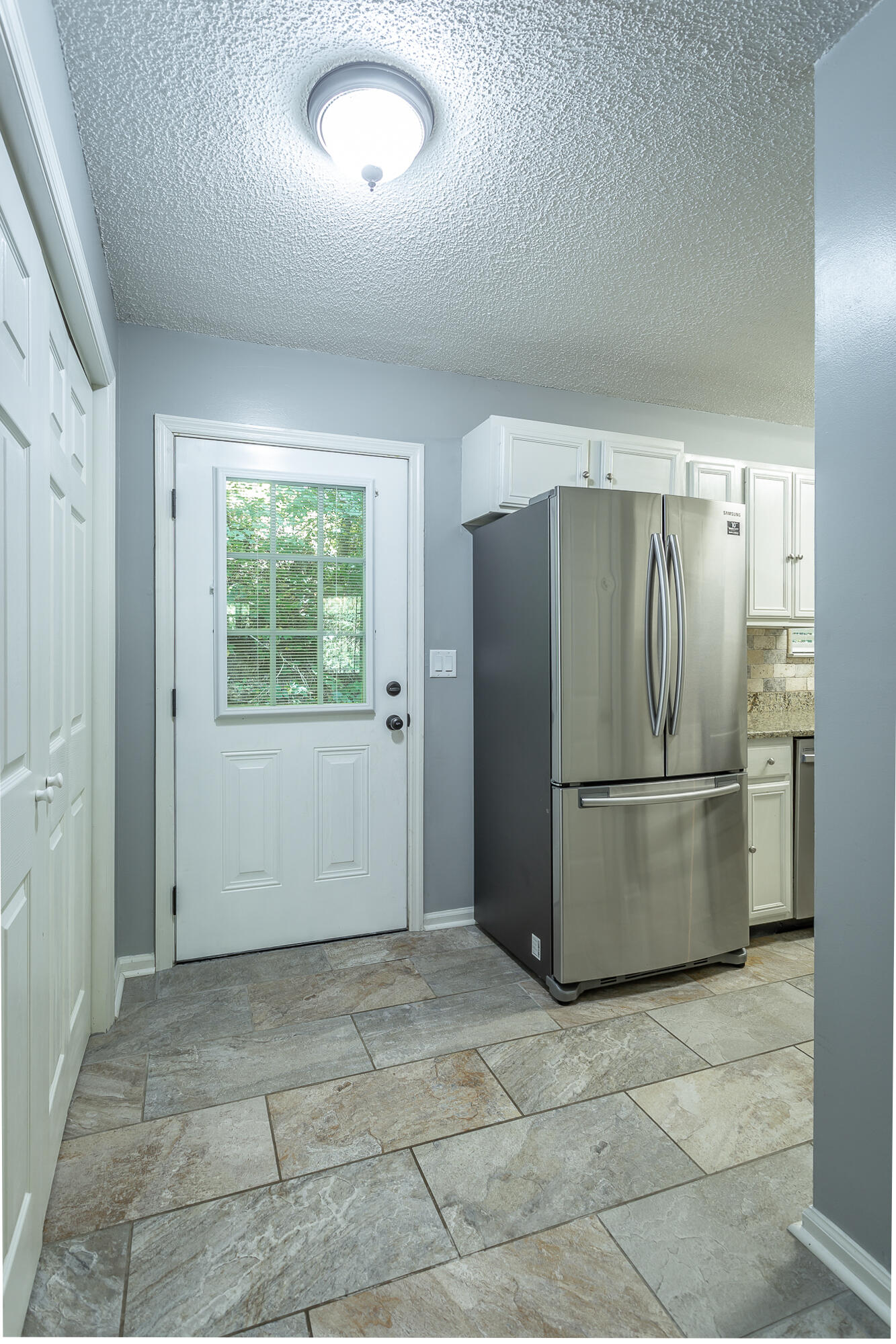6656 Sandswitch Road Hixson, TN 37343 - Photo 9 of 35 Backdoor to Kitchen