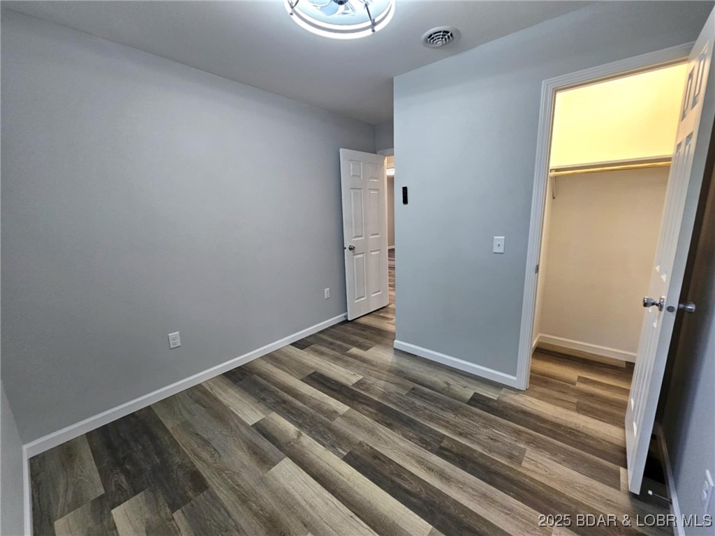 4861 University Lane Osage Beach, MO 65065 - Photo 17 of 31 Bedroom 3