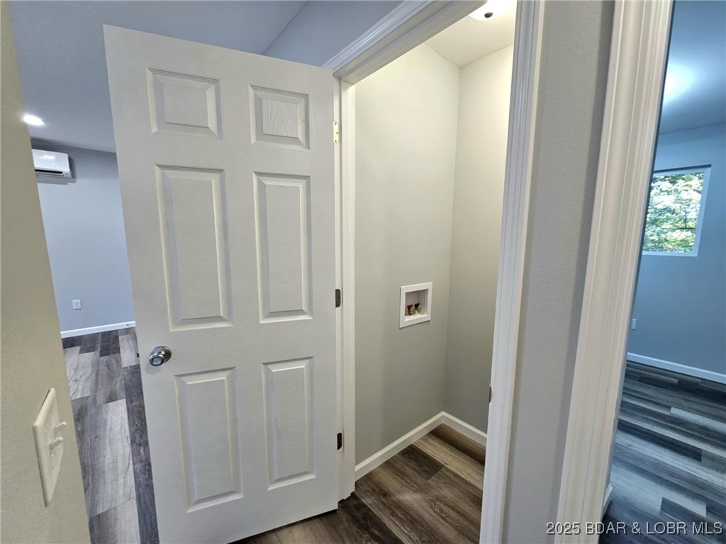 4861 University Lane Osage Beach, MO 65065 - Photo 19 of 31 Laundry