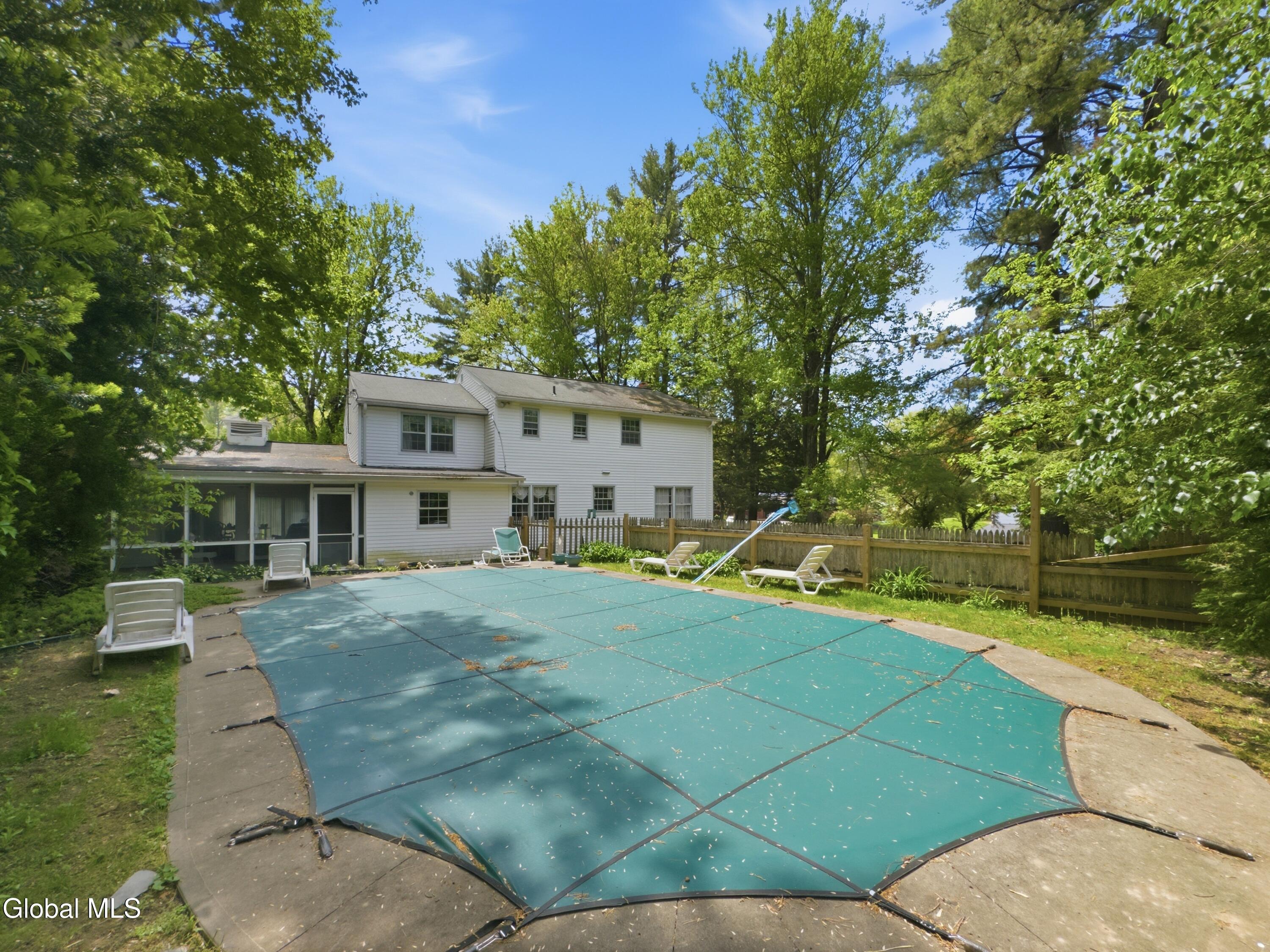 60 Thorndale Road Bethlehem, NY 12159 - Photo 36 of 39 IMG_3625