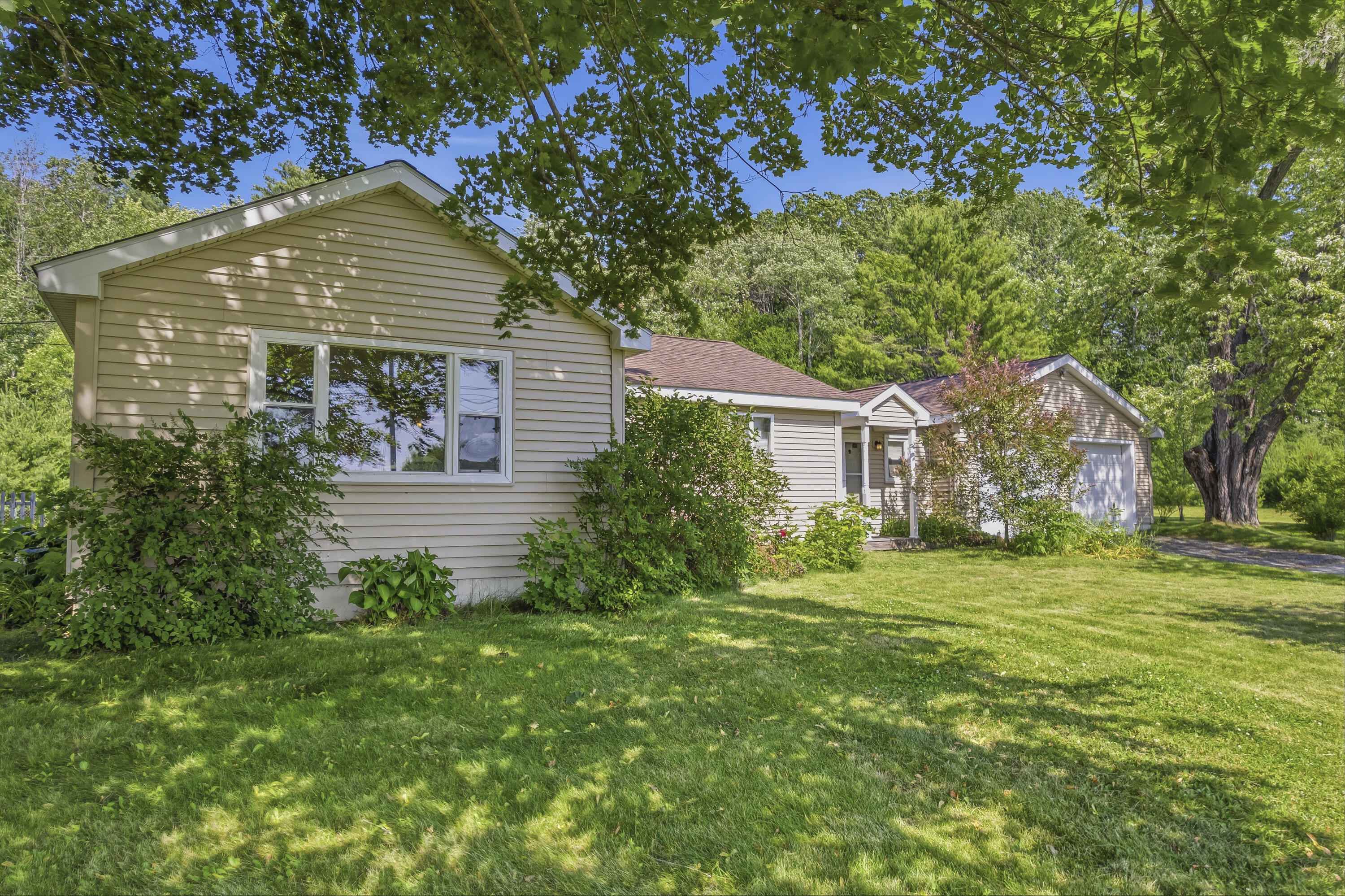 761 Gardiner Road Wiscasset, ME 04578 - Photo 5 of 56 761 Gardiner Rd_104