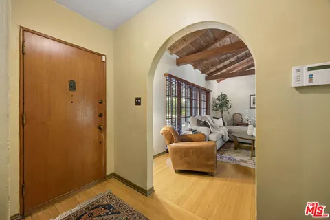$1,899,000 | 11325 Sunshine Terrace, Studio City, CA 91604