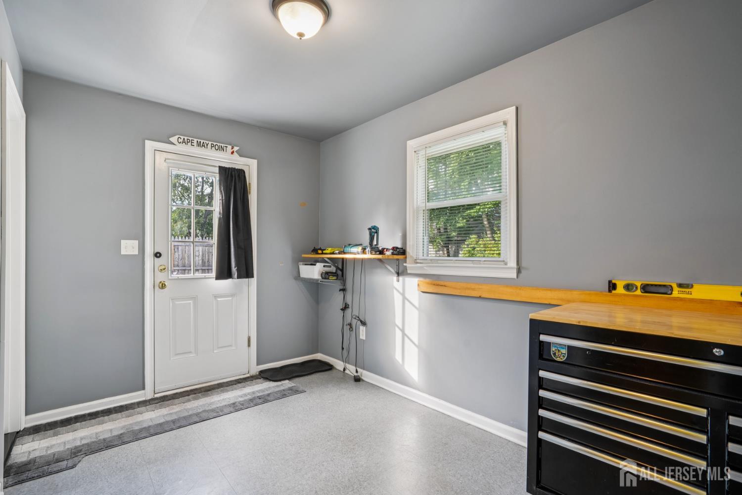 12 Brookville Road Edison, NJ 08817 - Photo 20 of 25