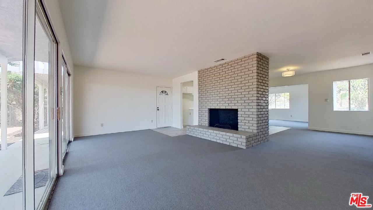 2569 Mt Vernon Avenue Riverside, CA 92507 - Photo 14 of 44 Gallery Image 14