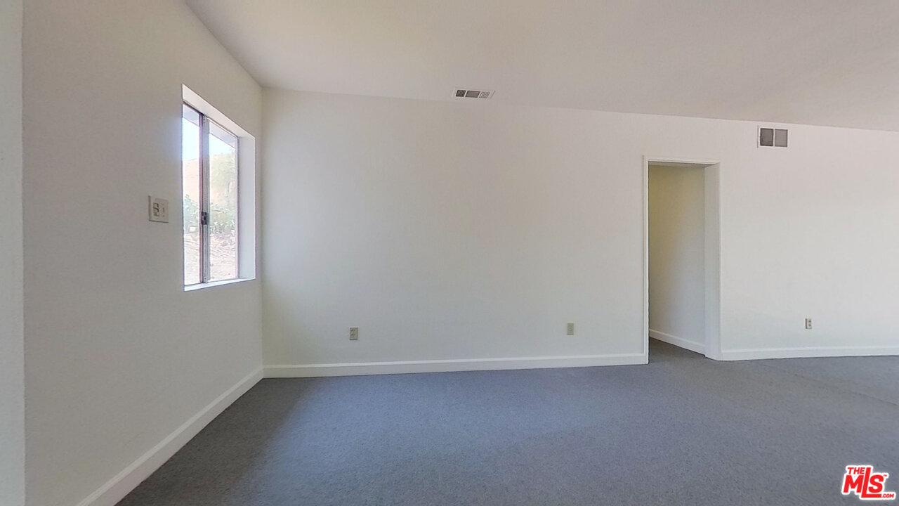 2569 Mt Vernon Avenue Riverside, CA 92507 - Photo 15 of 44 Gallery Image 15