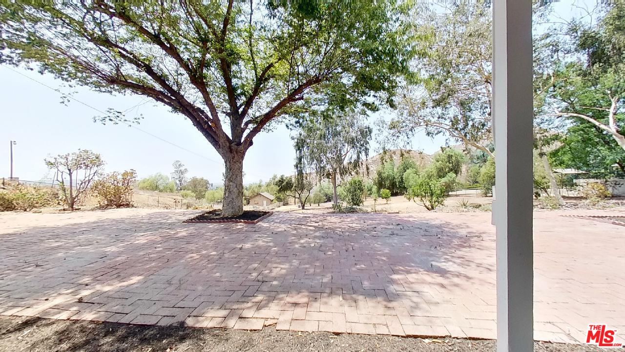 2569 Mt Vernon Avenue Riverside, CA 92507 - Photo 16 of 44 Gallery Image 16