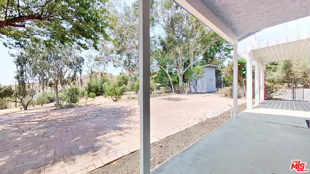 2569 Mt Vernon Avenue Riverside, CA 92507 - Photo 17 of 44 Gallery Image 17
