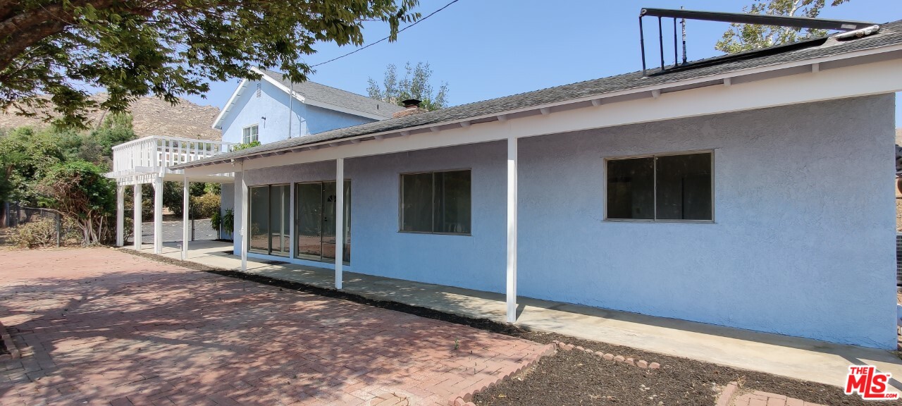 2569 Mt Vernon Avenue Riverside, CA 92507 - Photo 5 of 44 Gallery Image 5
