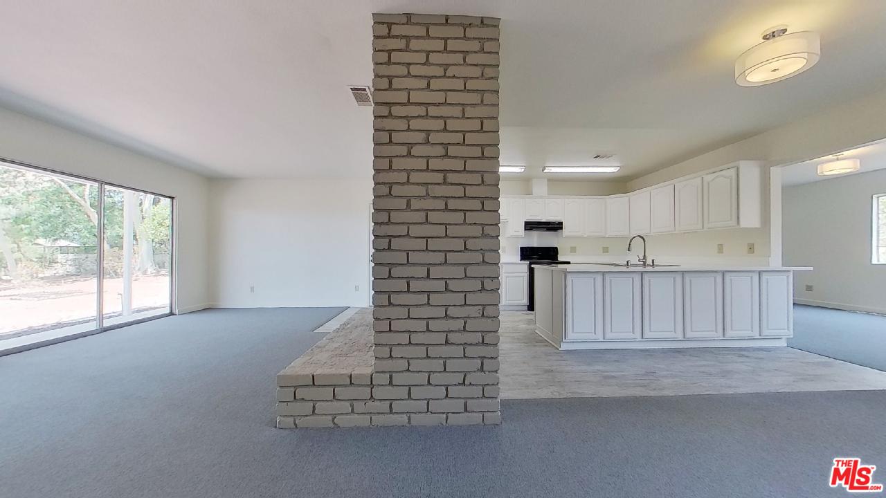 2569 Mt Vernon Avenue Riverside, CA 92507 - Photo 6 of 44 Gallery Image 6