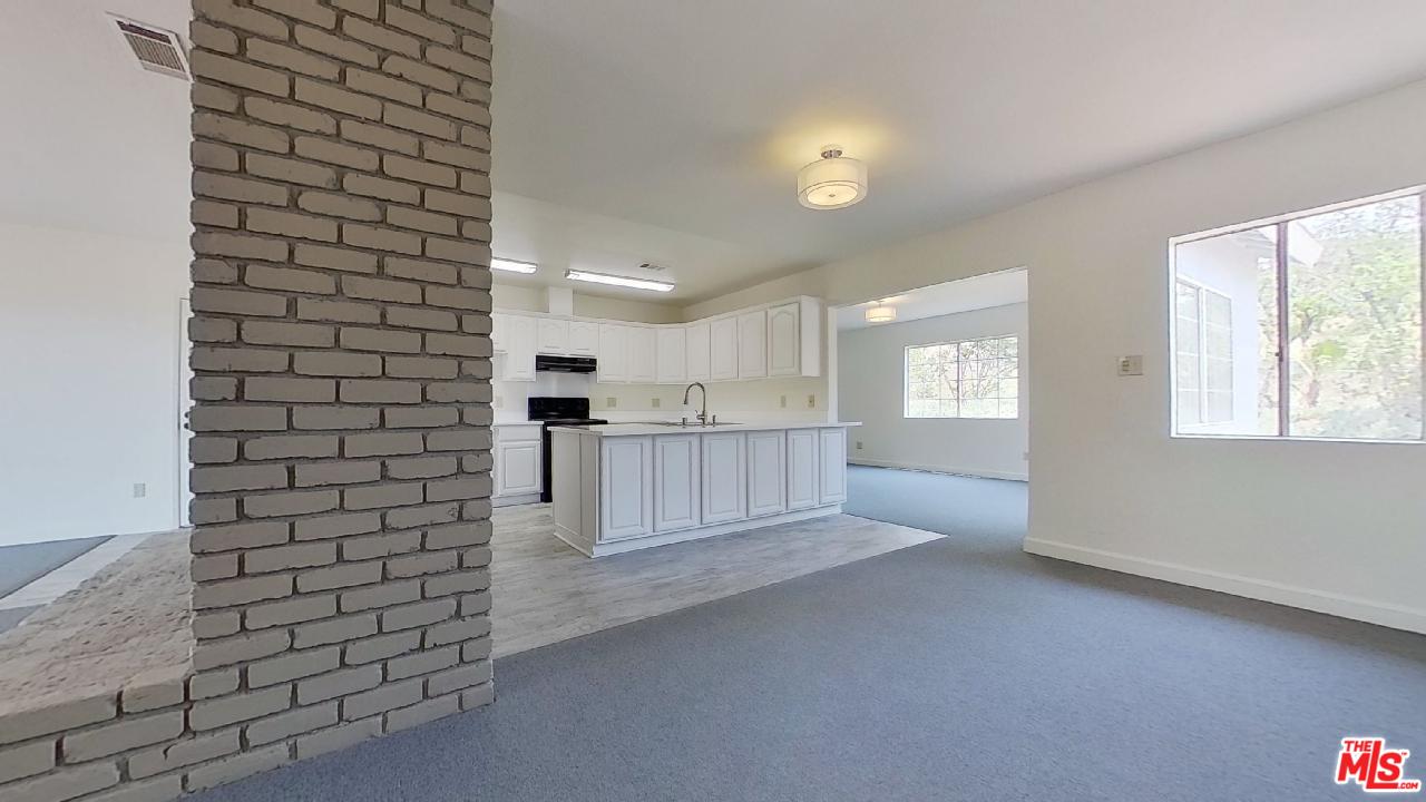 2569 Mt Vernon Avenue Riverside, CA 92507 - Photo 7 of 44 Gallery Image 7