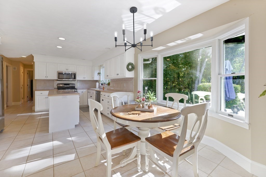 217 Porter Road East Longmeadow, MA 01028 - Photo 13 of 42 Gallery Image 13