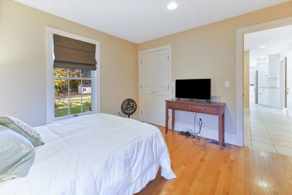217 Porter Road East Longmeadow, MA 01028 - Photo 17 of 42 Gallery Image 17