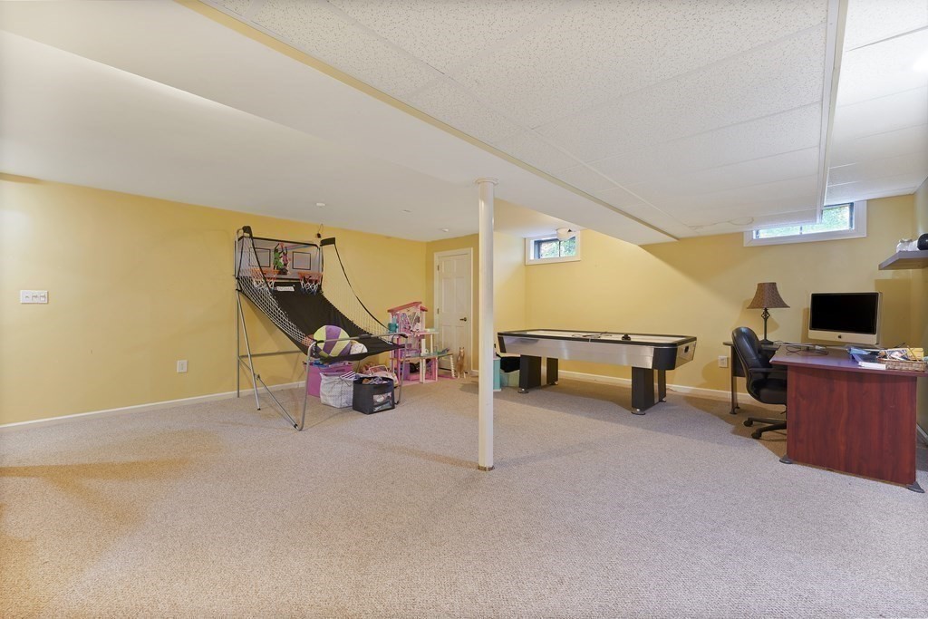 217 Porter Road East Longmeadow, MA 01028 - Photo 33 of 42 Gallery Image 33