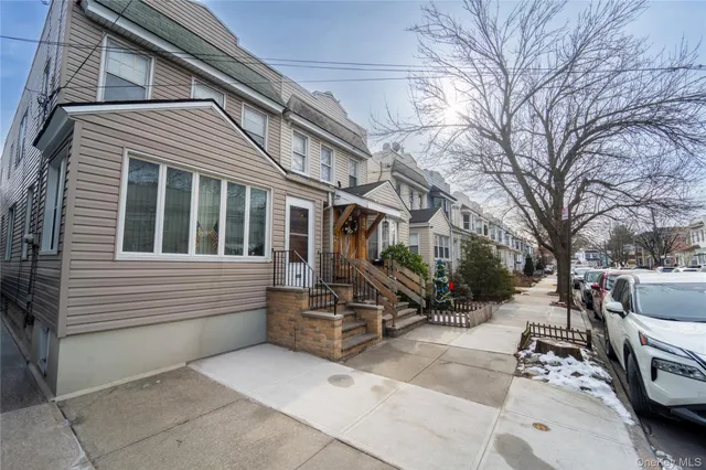 $1,225,888 | 75-05 60th Place | Glendale