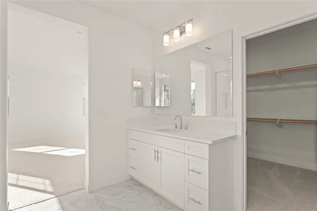 $1,439,990 | 2004 Saguaro Glen, Escondido, CA 92025