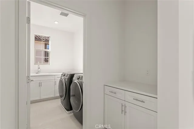 $1,439,990 | 2004 Saguaro Glen, Escondido, CA 92025