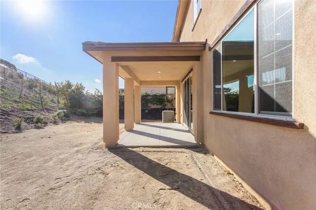 $1,439,990 | 2004 Saguaro Glen, Escondido, CA 92025