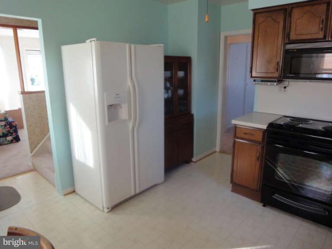 2613 Plainfield Road Baltimore, MD 21222 - Photo 12 of 25 Kitchen