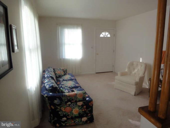 2613 Plainfield Road Baltimore, MD 21222 - Photo 15 of 25 Living Room
